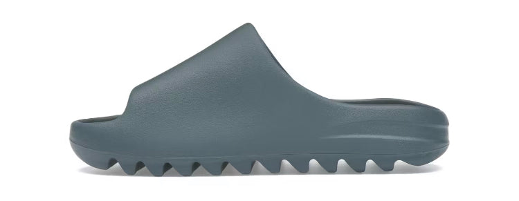 Adidas yeezy Slide en azul pizzarra