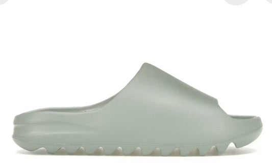 Adidas yeezy Slide white