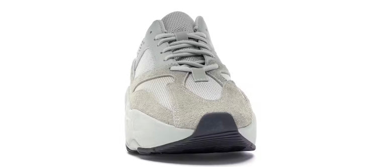 Adidas yeezy Boost 700 en blanco sal