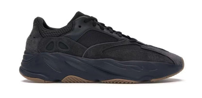 adidas Yeezy Boost 700
Utility Black