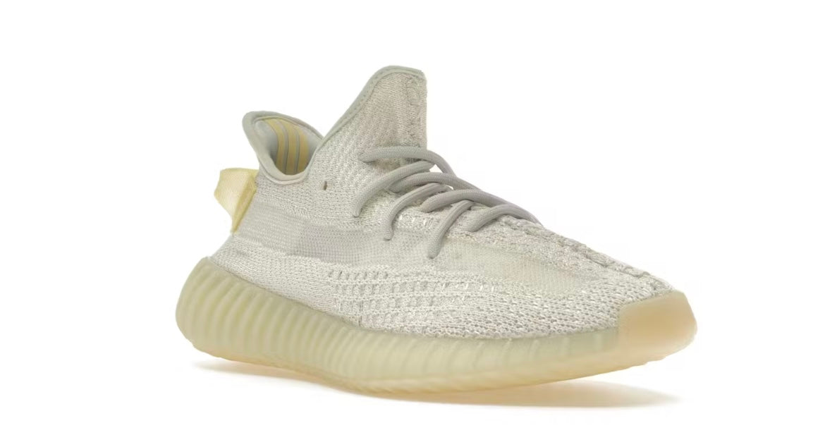 adidas Yeezy Boost 350 V2
Light