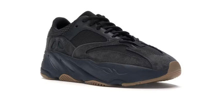 adidas Yeezy Boost 700
Utility Black