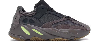 Adidas yeezy Boost 700 en malva y