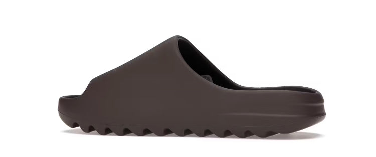 Adidas yeezy Slide en hollín